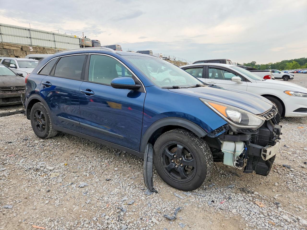 2018 KIA NIRO LX — снимка 4