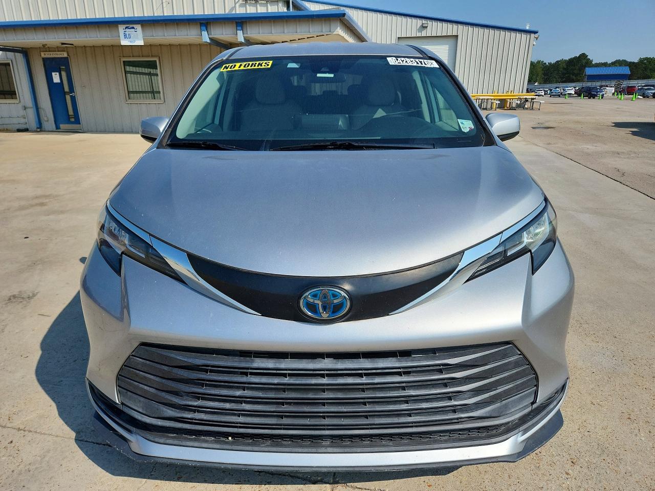 2021 TOYOTA SIENNA LE — снимка 5
