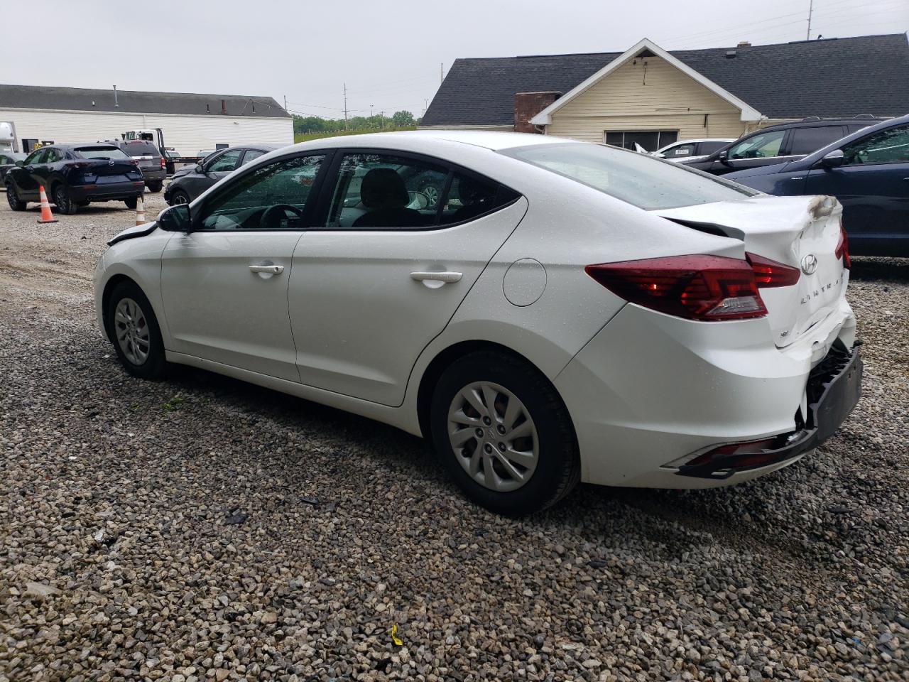 2020 HYUNDAI ELANTRA SE SE — снимка 2