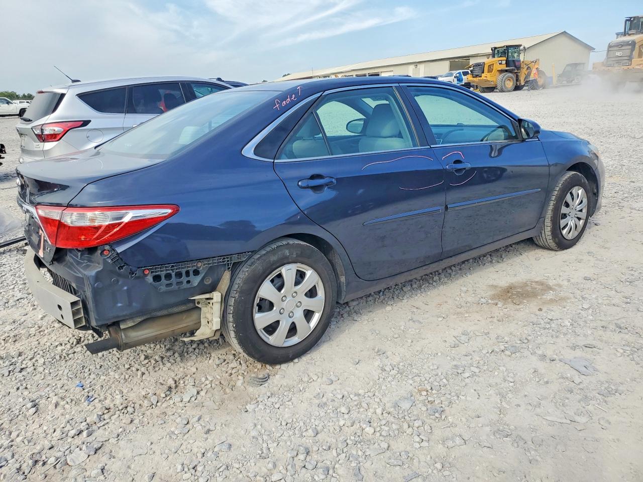 2016 TOYOTA CAMRY LE — снимка 3