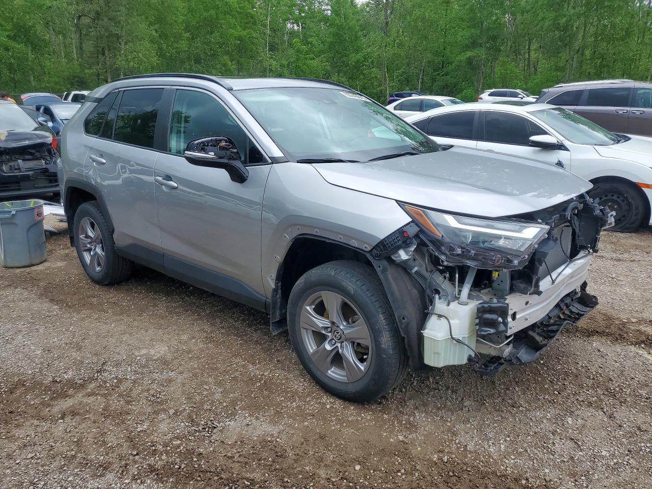 2022 TOYOTA RAV4 XLE — снимка 4