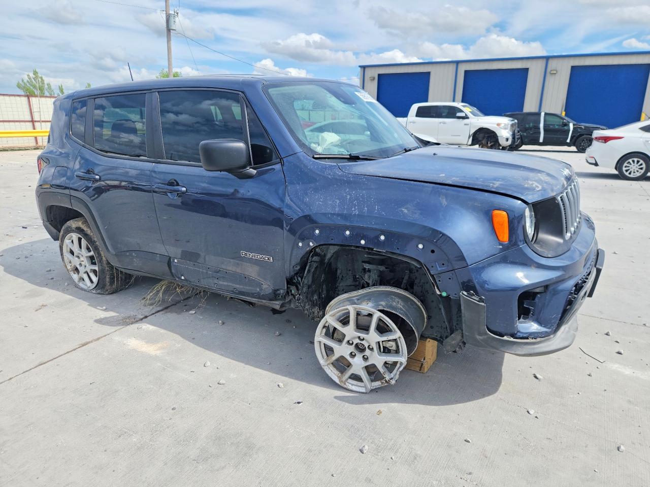 2023 JEEP RENEGADE LATITUDE — снимка 4