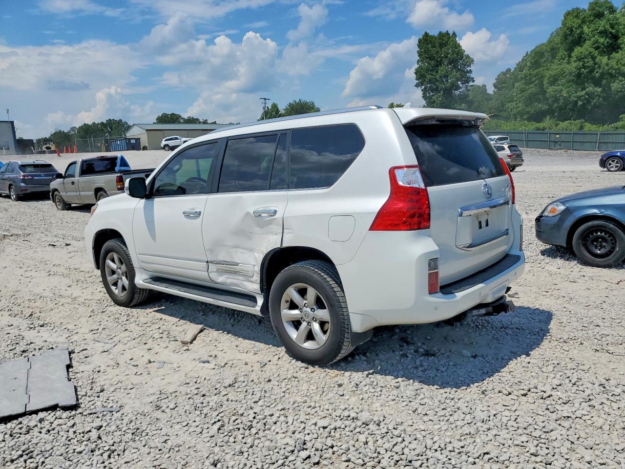 2013 LEXUS GX 460 BASE — снимка 2