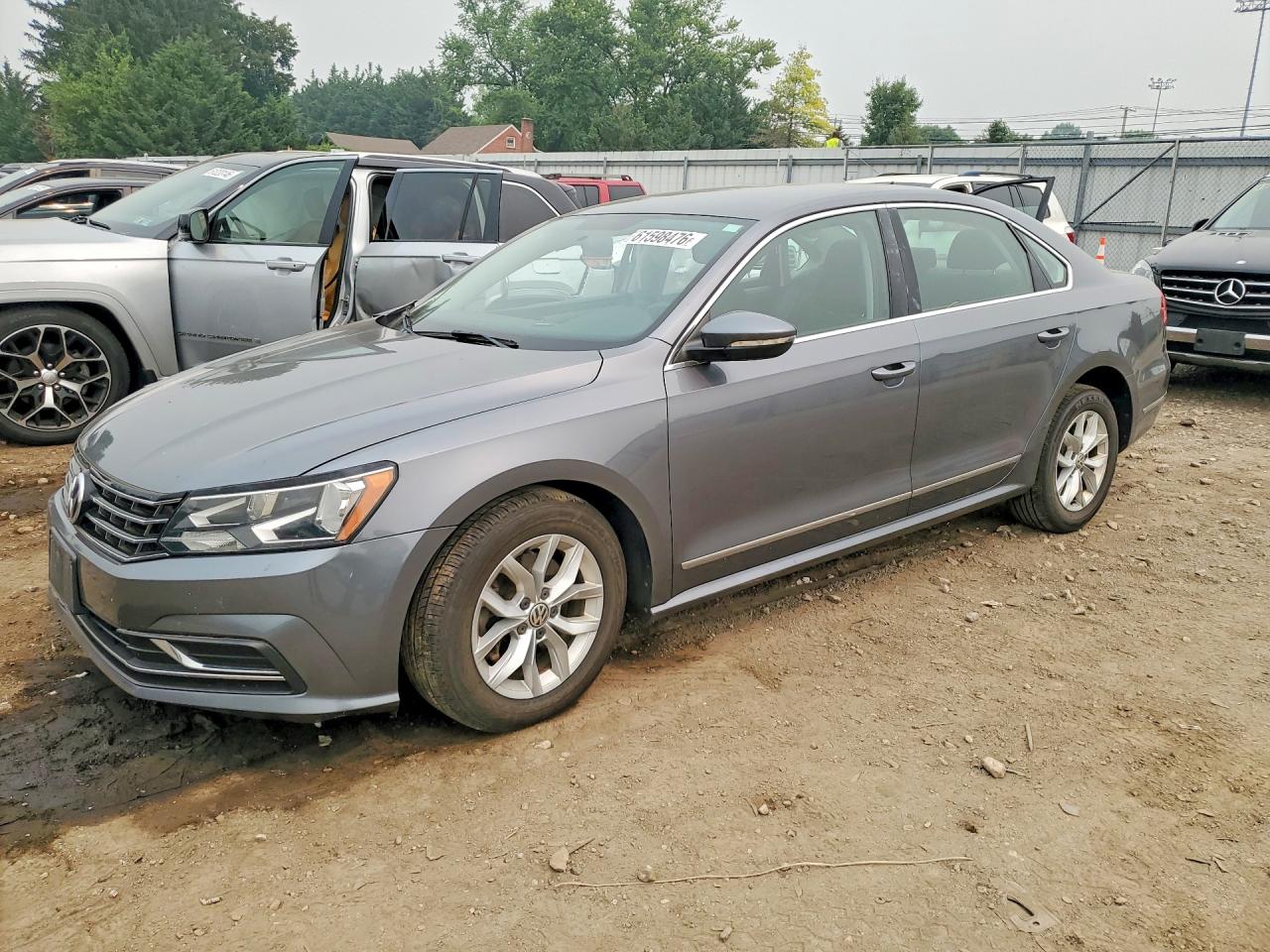 2016 VOLKSWAGEN PASSAT S