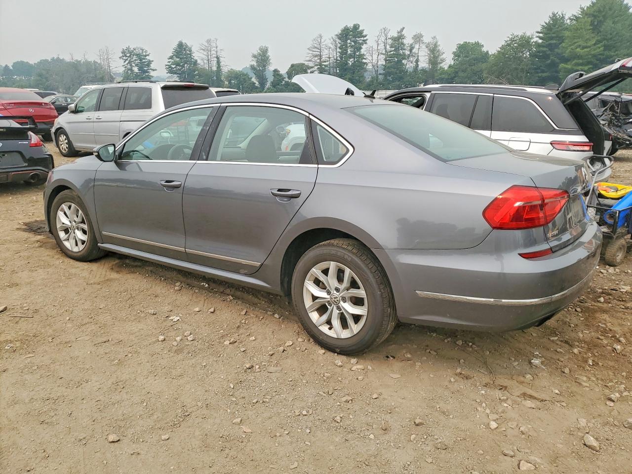 2016 VOLKSWAGEN PASSAT S — снимка 2