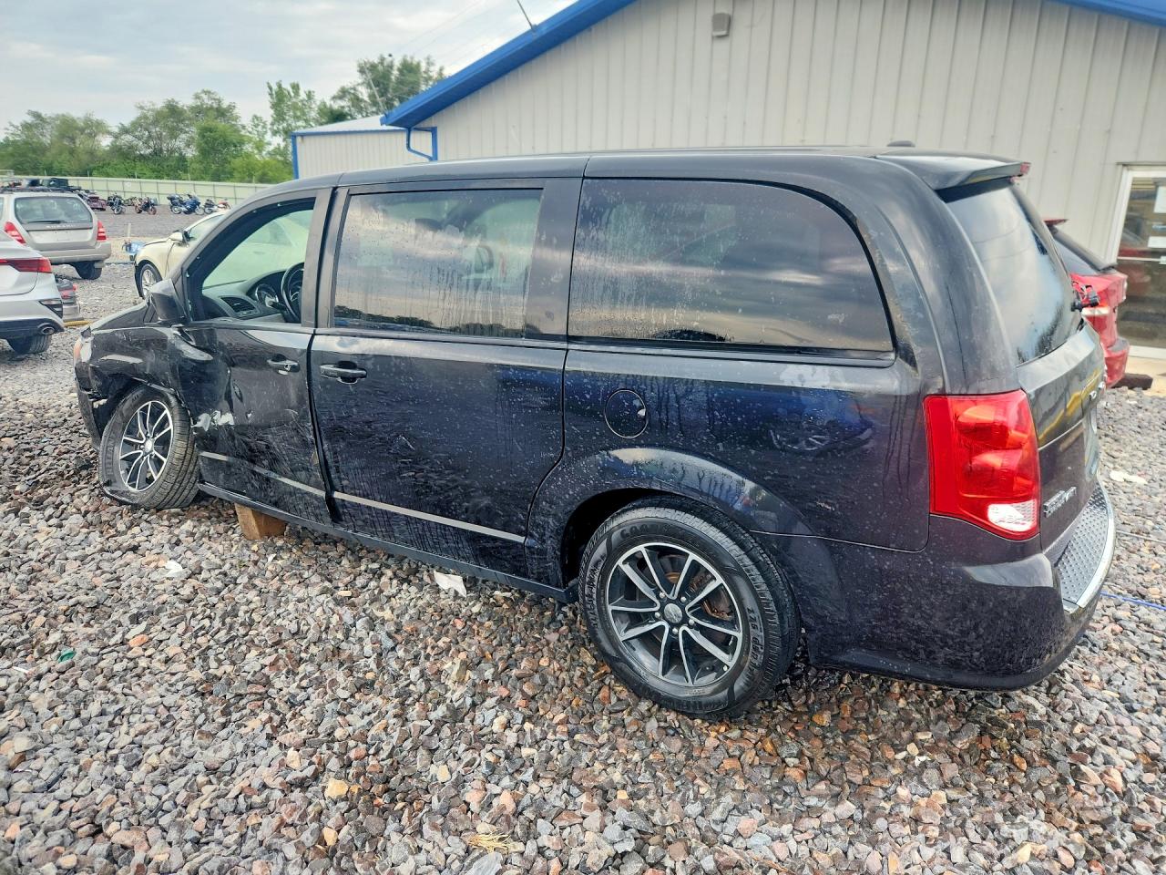 2019 DODGE GRAND CARAVAN GT — снимка 2