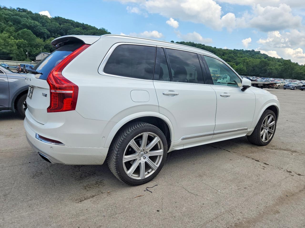 2016 VOLVO XC90 T6 — снимка 3