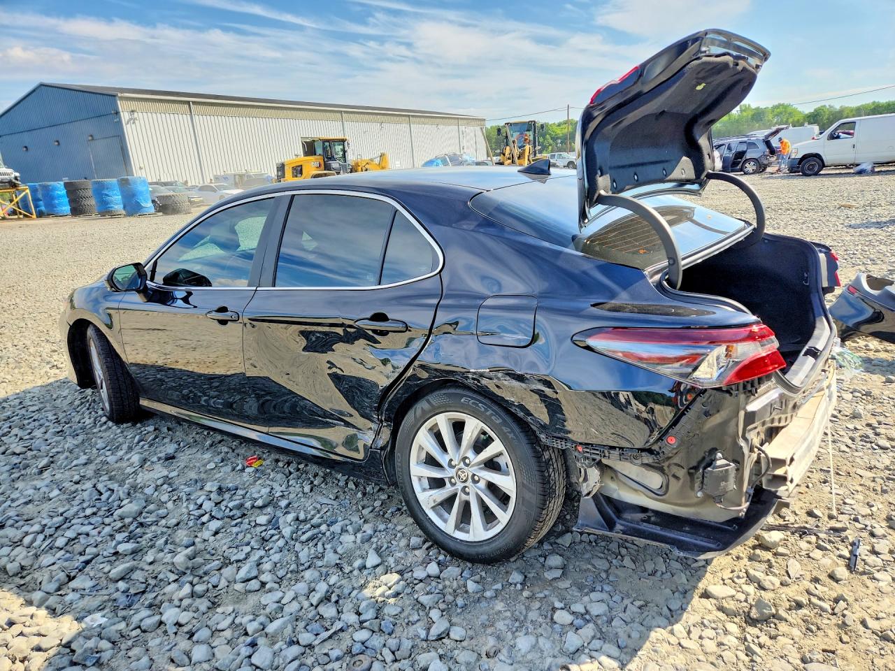 2024 TOYOTA CAMRY LE — снимка 2