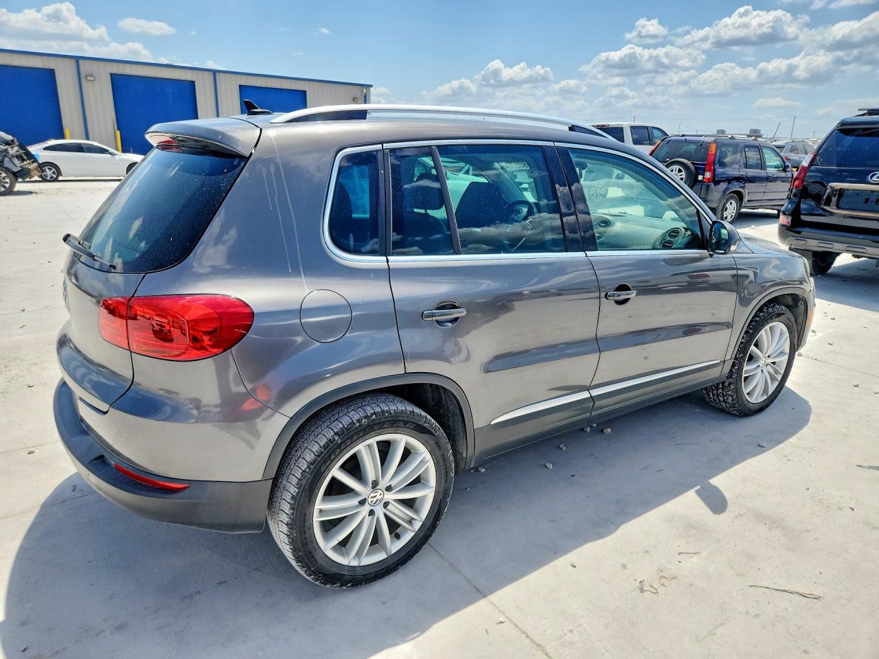 2016 VOLKSWAGEN TIGUAN S — снимка 3