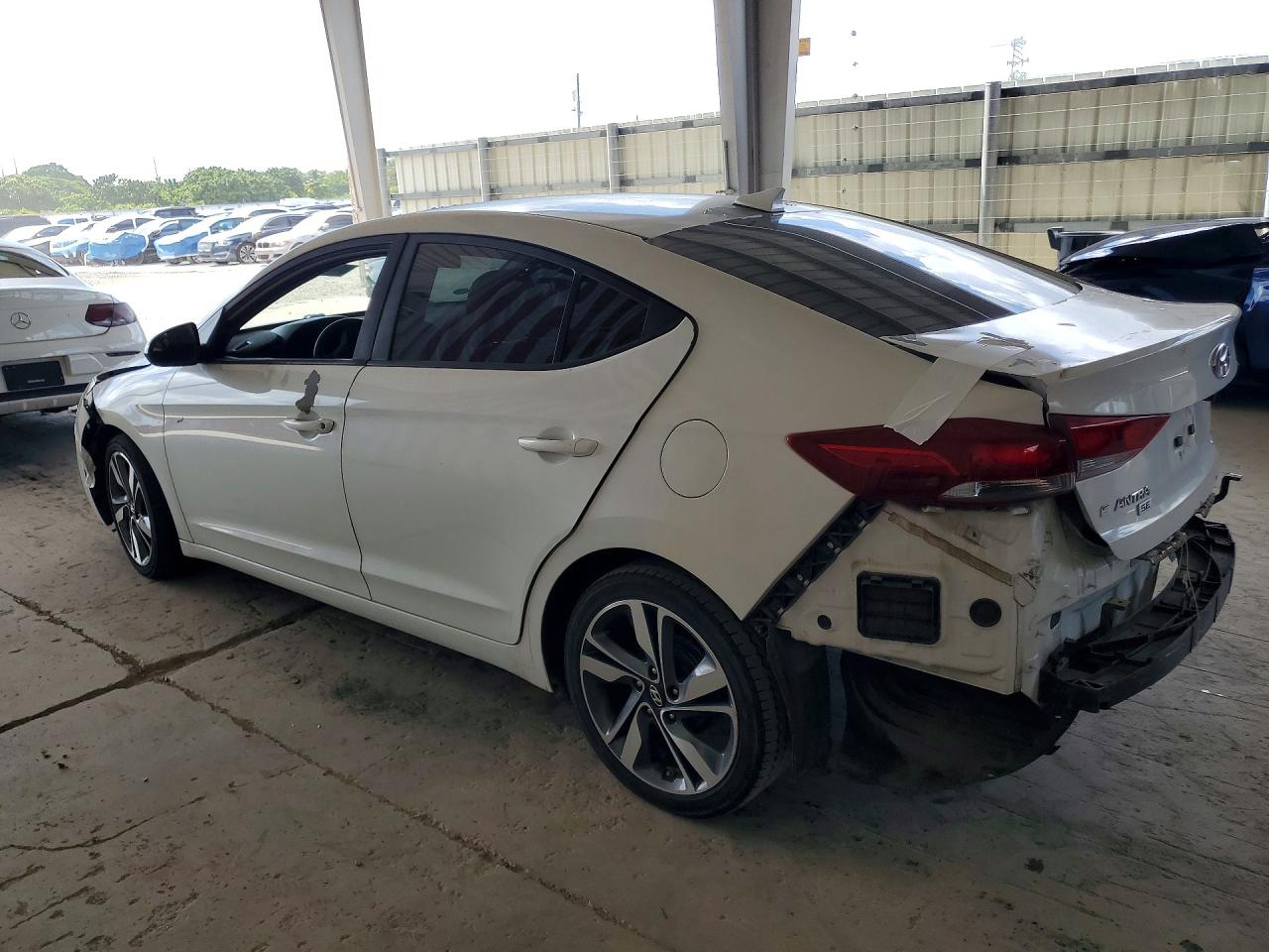 2017 HYUNDAI ELANTRA SE — снимка 2