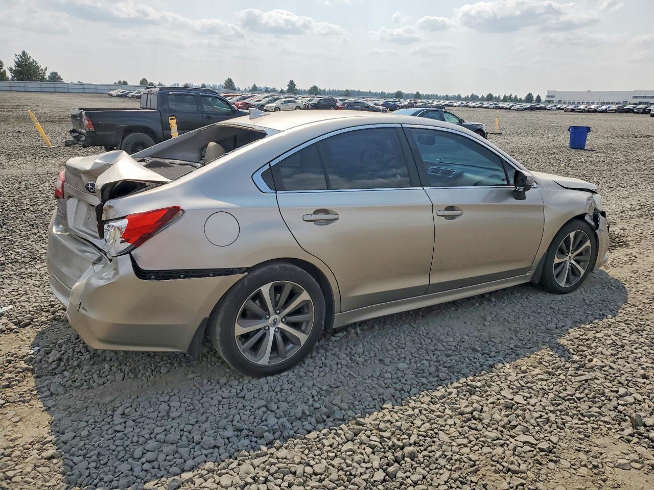 2016 SUBARU LEGACY 3.6R LIMITED — снимка 3