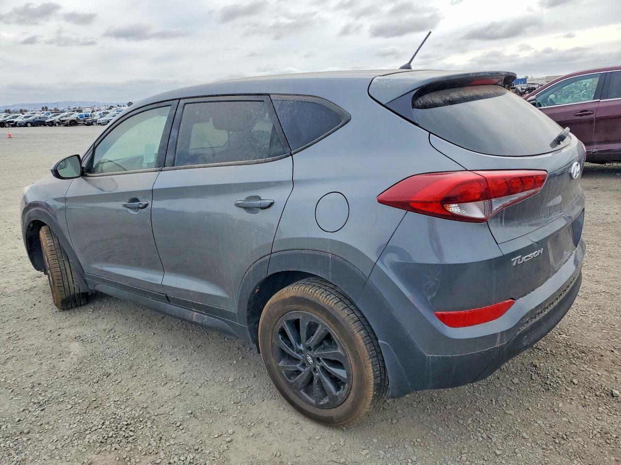 2018 HYUNDAI TUCSON SE — снимка 2