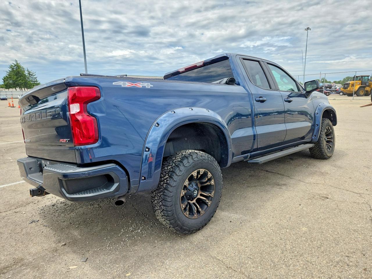2019 CHEVROLET SILVERADO K1500 RST — снимка 3