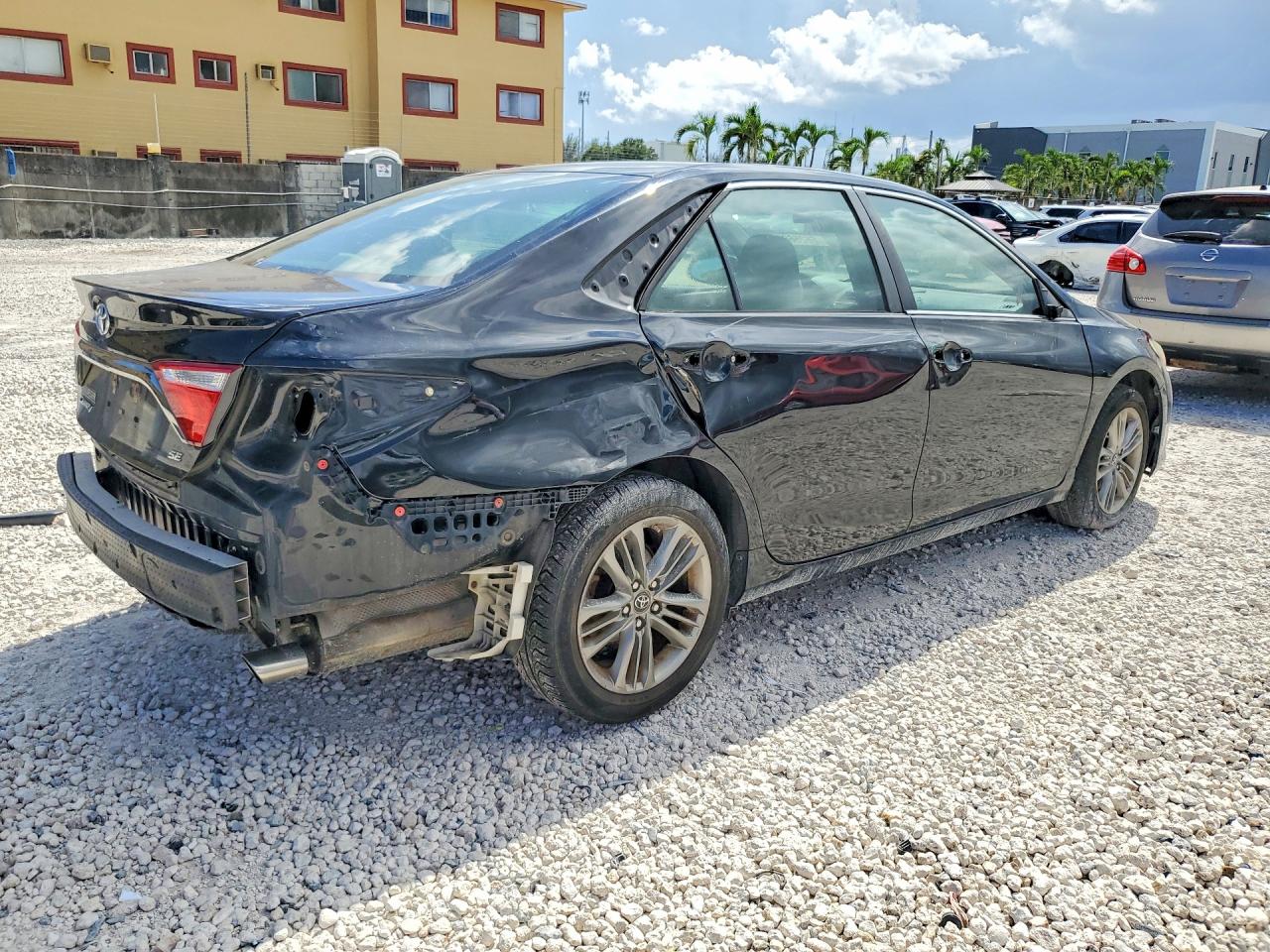 2016 TOYOTA CAMRY SE — снимка 3