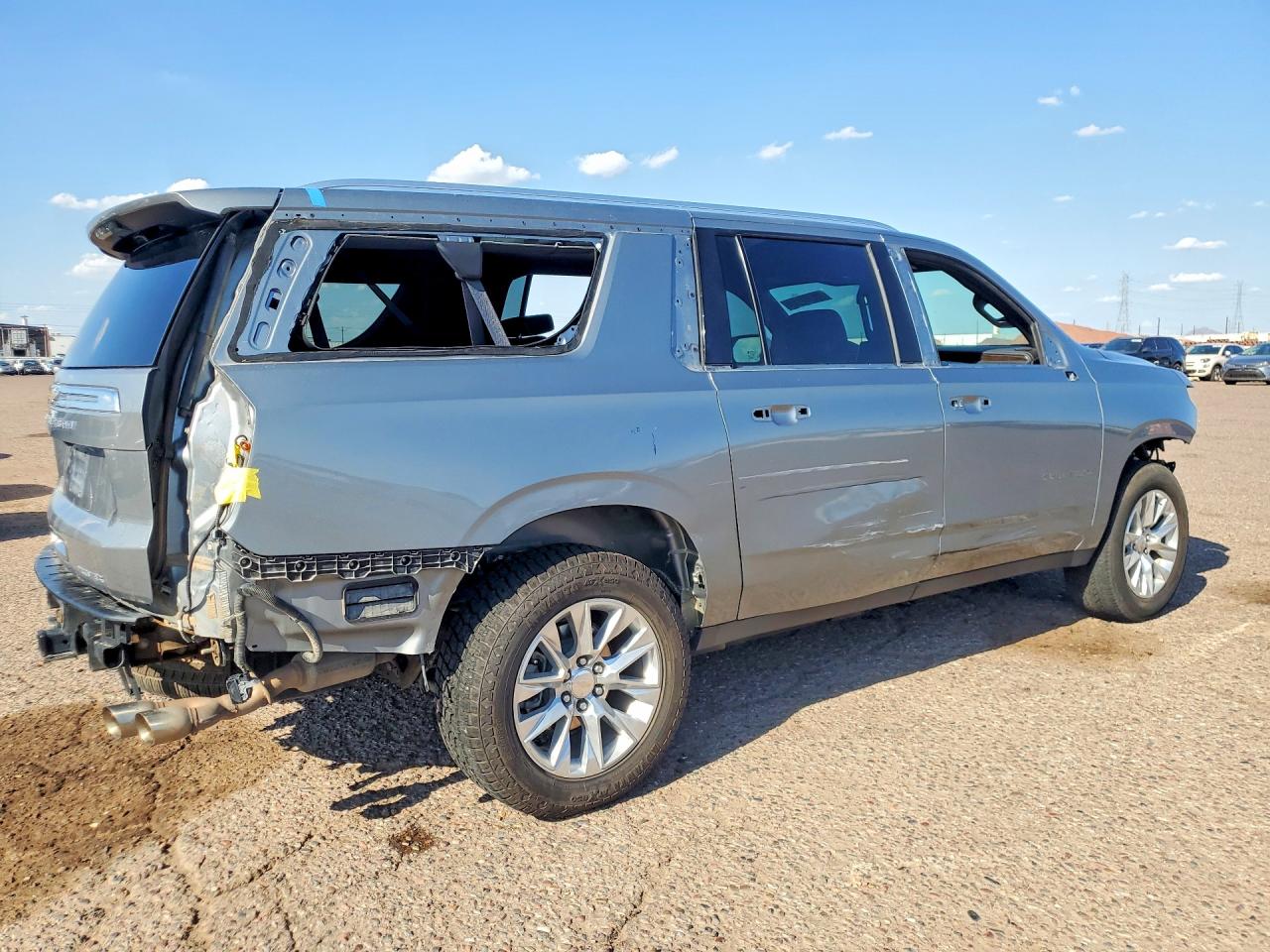 2023 CHEVROLET SUBURBAN C1500 PREMIER — снимка 3