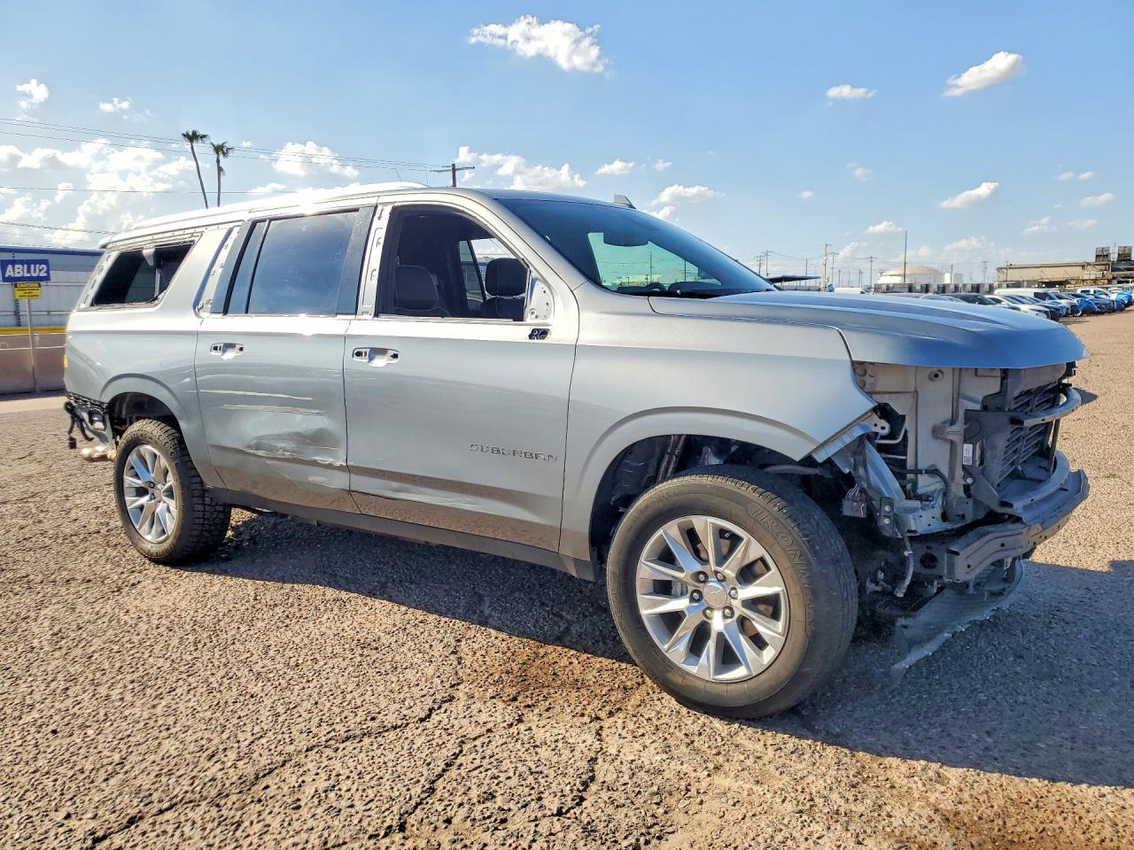 2023 CHEVROLET SUBURBAN C1500 PREMIER — снимка 4