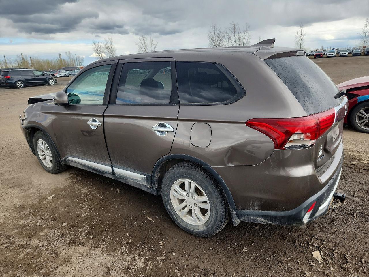 2017 MITSUBISHI OUTLANDER ES — снимка 2