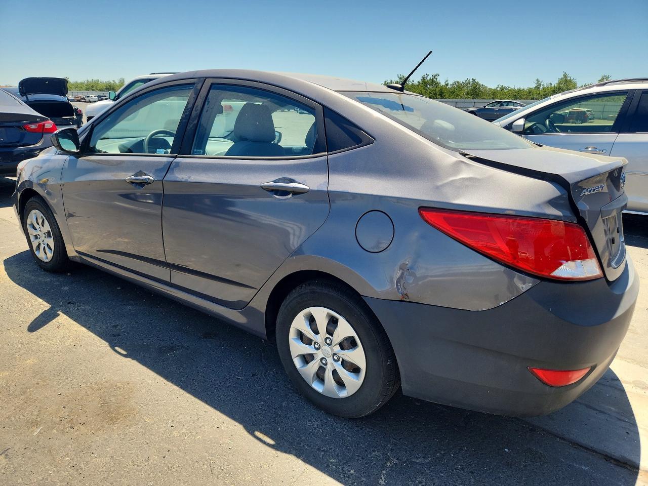 2017 HYUNDAI ACCENT SE — снимка 2