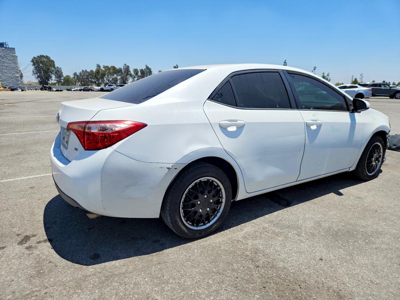 2018 TOYOTA COROLLA LE — снимка 3