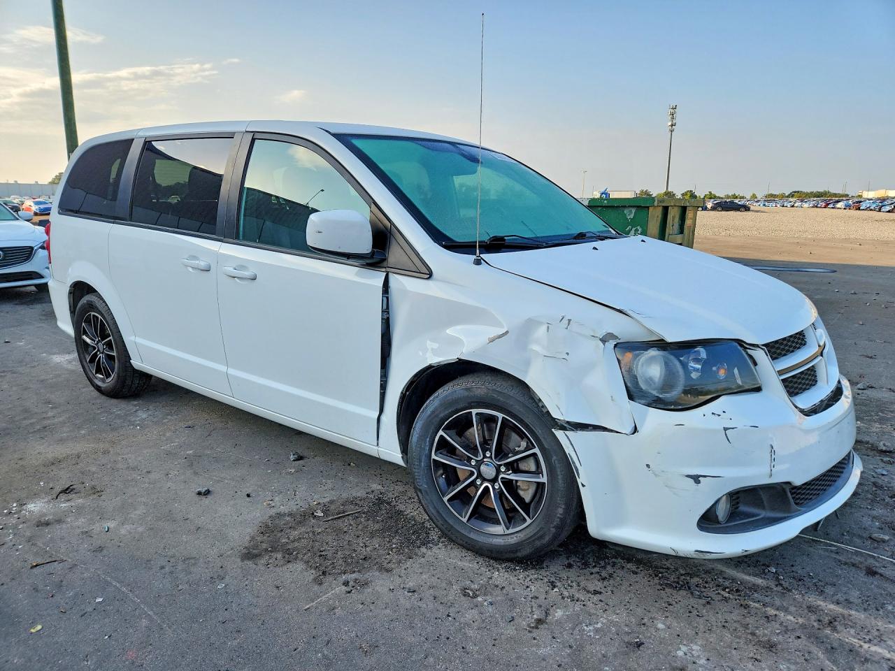 2019 DODGE GRAND CARAVAN GT — снимка 4