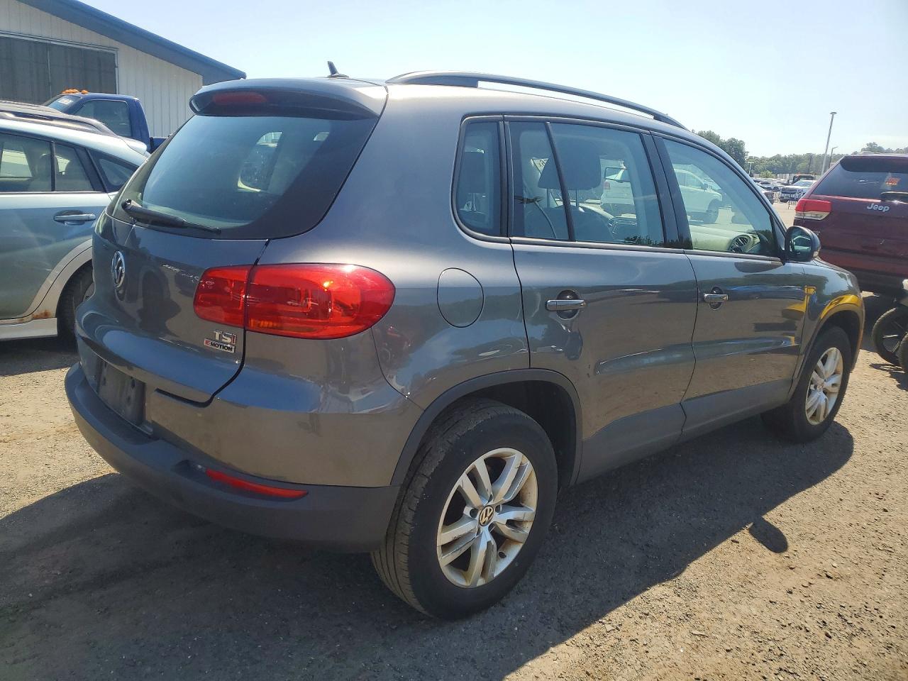2016 VOLKSWAGEN TIGUAN S — снимка 3