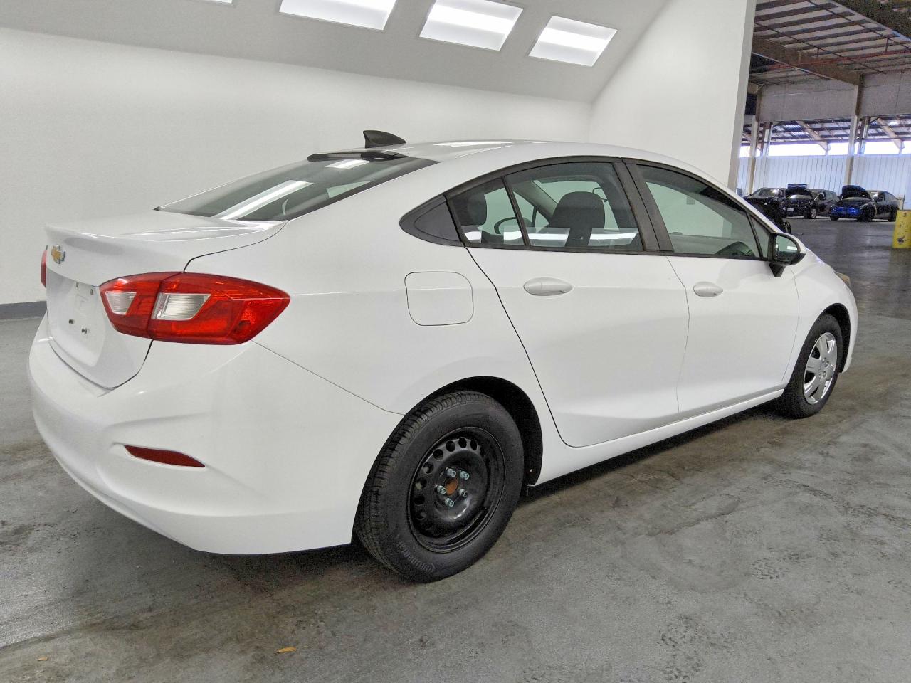 2017 CHEVROLET CRUZE LS — снимка 3