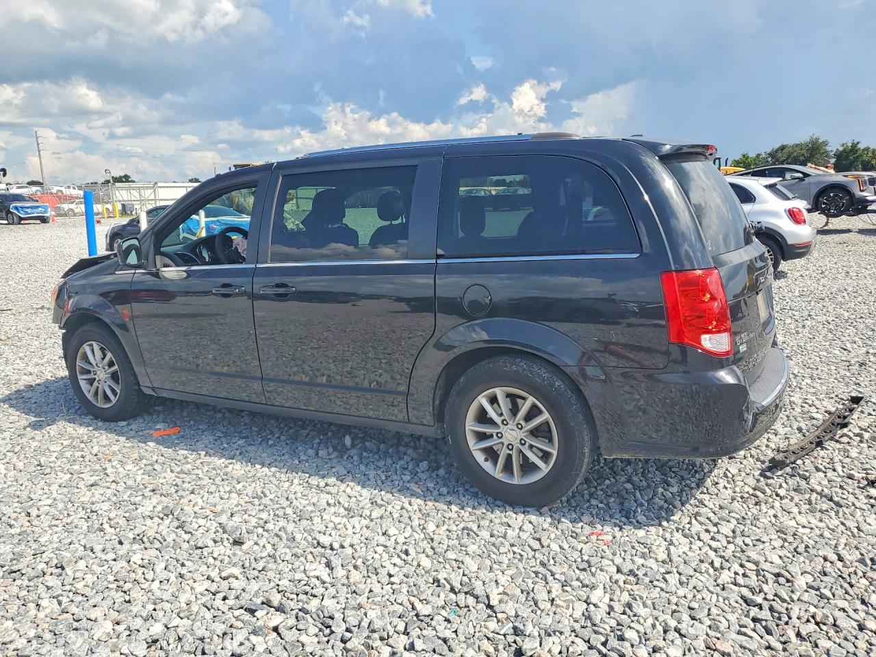 2019 DODGE GRAND CARAVAN SXT — снимка 2