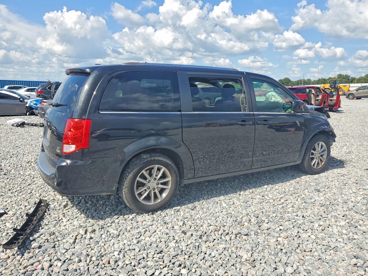 2019 DODGE GRAND CARAVAN SXT — снимка 3