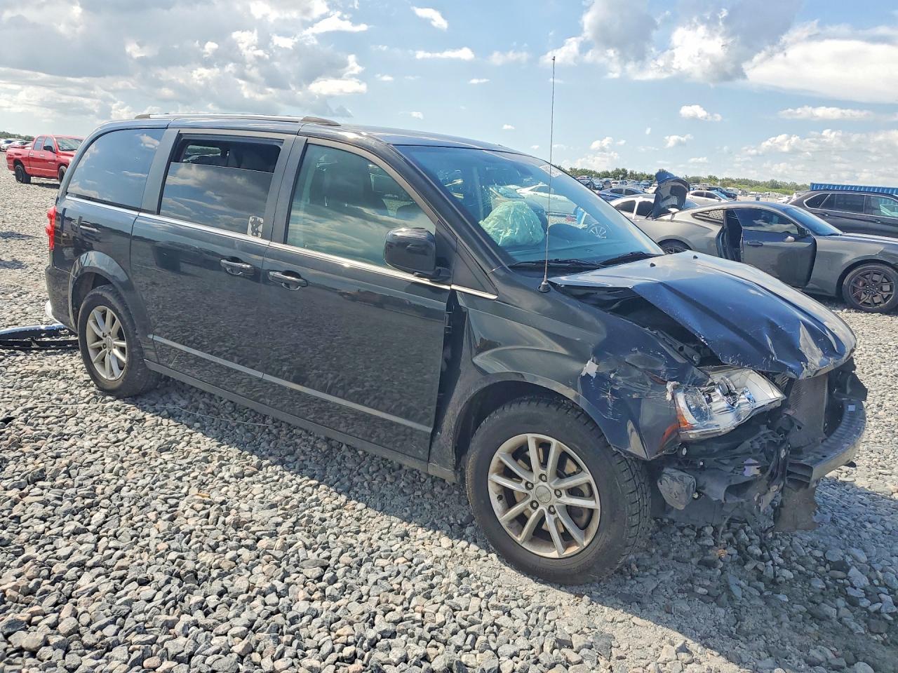 2019 DODGE GRAND CARAVAN SXT — снимка 4