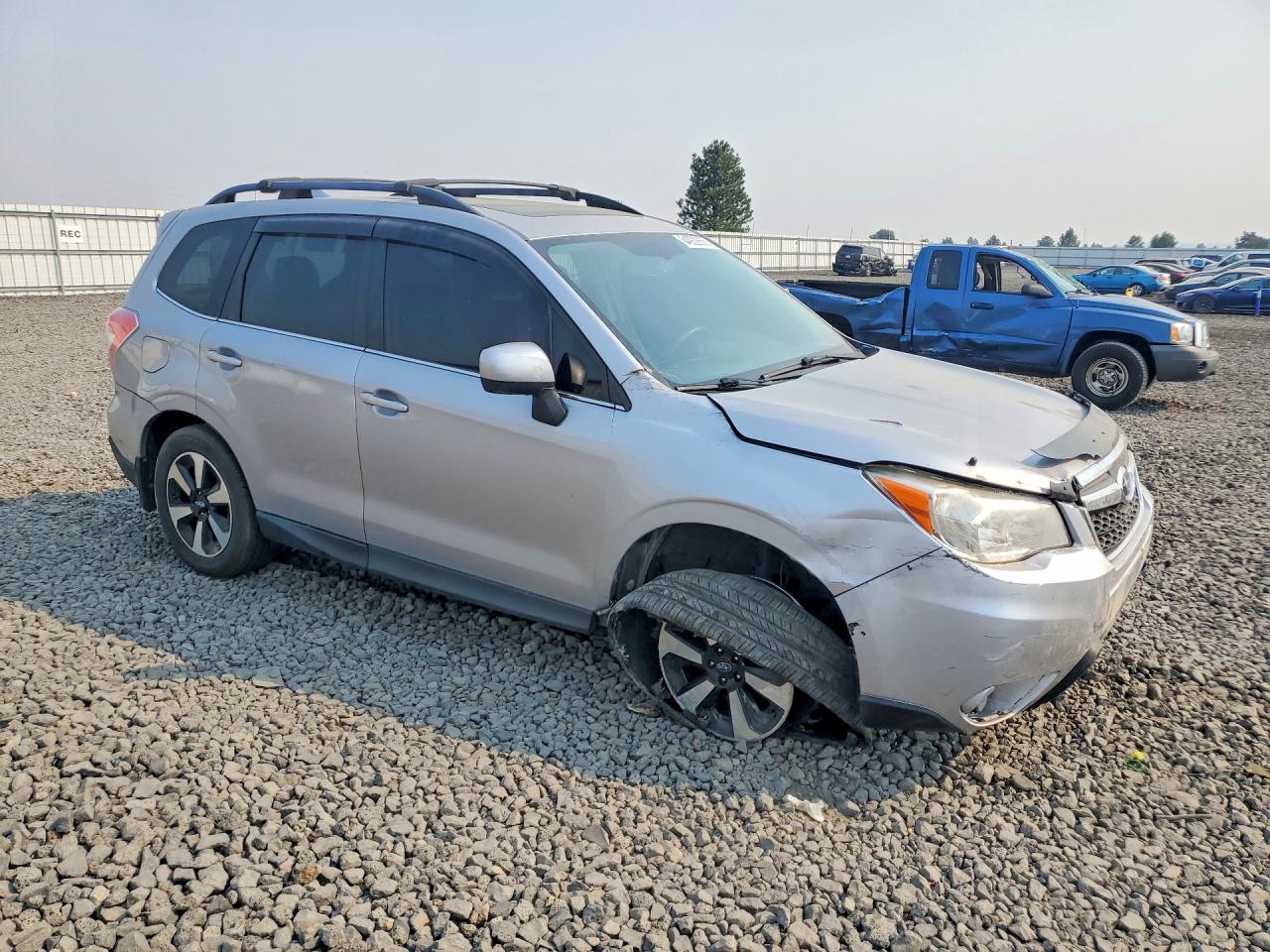 2016 SUBARU FORESTER 2.5I LIMITED — снимка 4