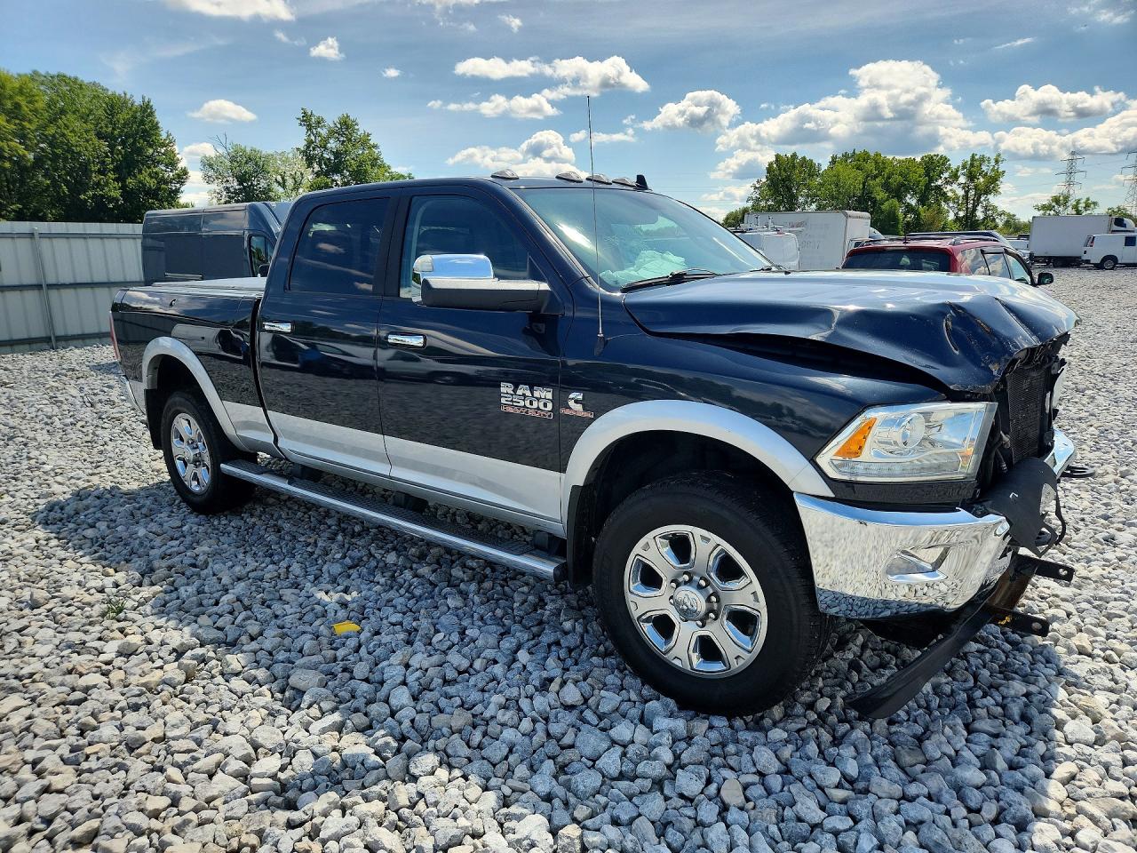 2015 RAM 2500 LARAMIE — снимка 4