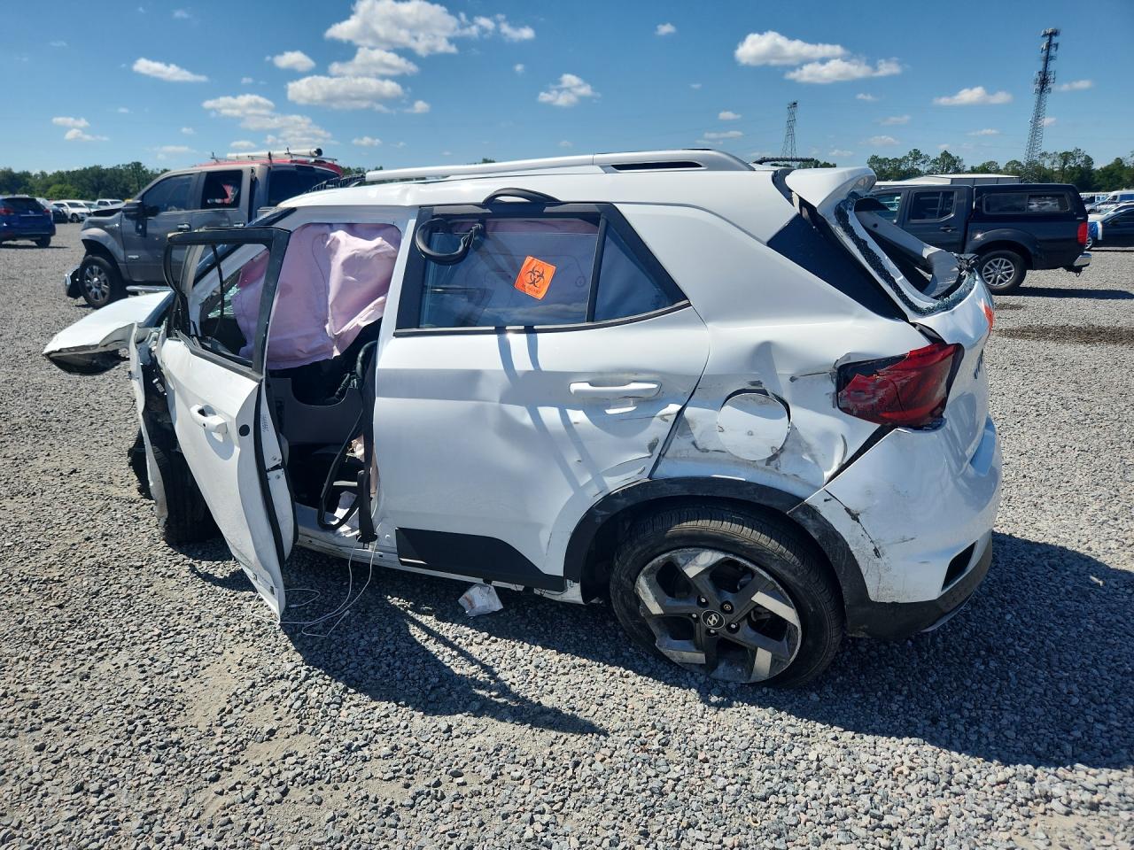 2024 HYUNDAI VENUE SEL — снимка 2