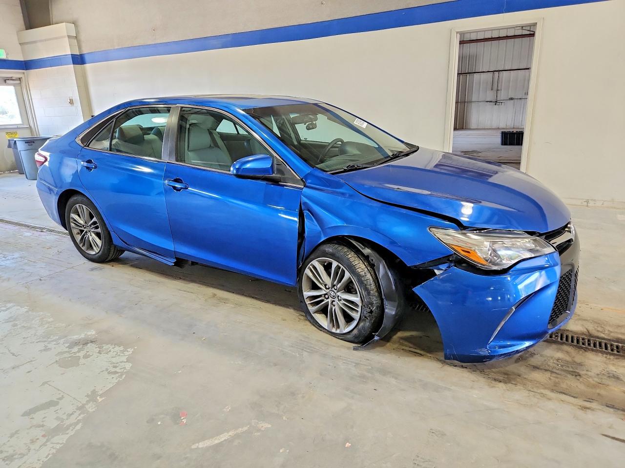 2017 TOYOTA CAMRY SE — снимка 4