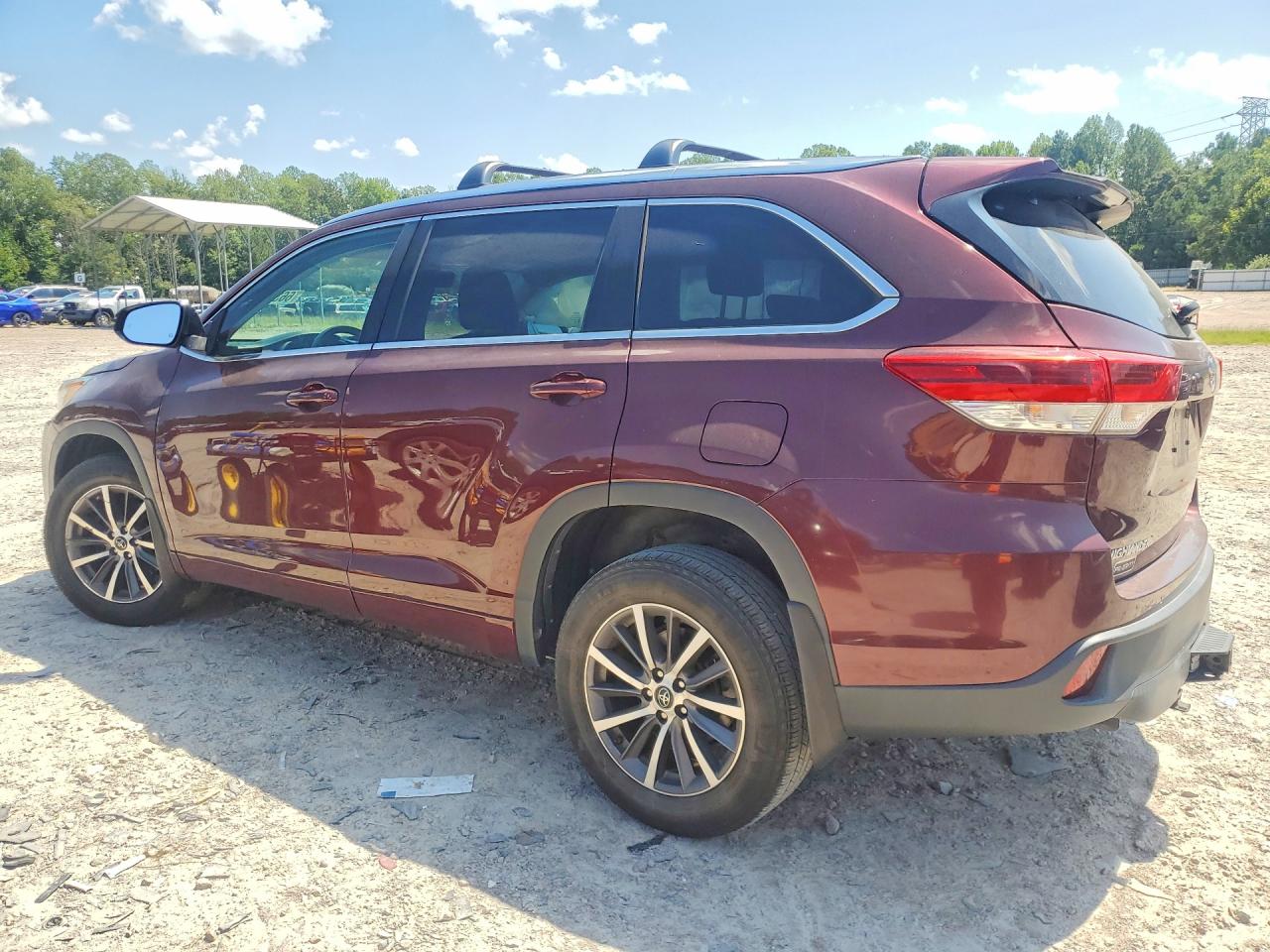 2018 TOYOTA HIGHLANDER XLE — снимка 2