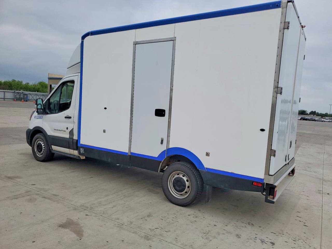 2022 FORD TRANSIT T-350 — снимка 2