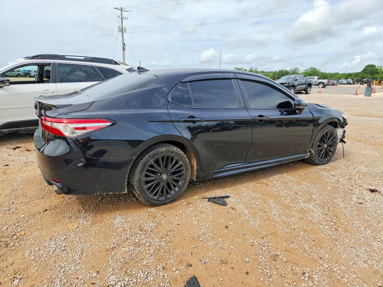 2019 TOYOTA CAMRY SE — снимка 3