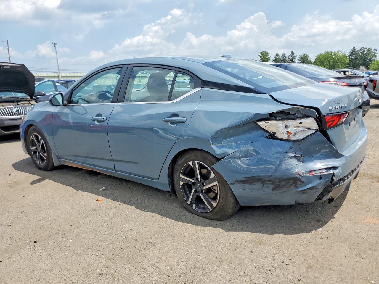 2025 NISSAN SENTRA SV — снимка 2
