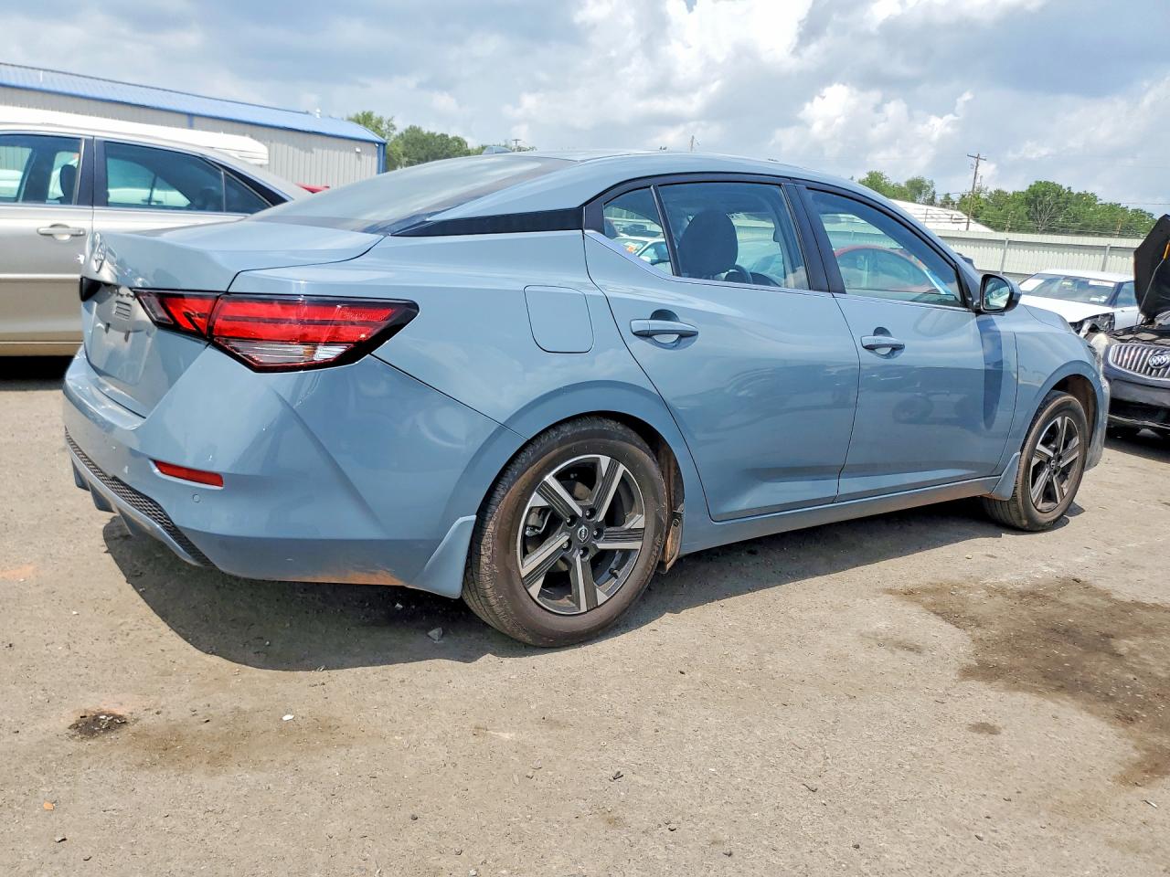 2025 NISSAN SENTRA SV — снимка 3