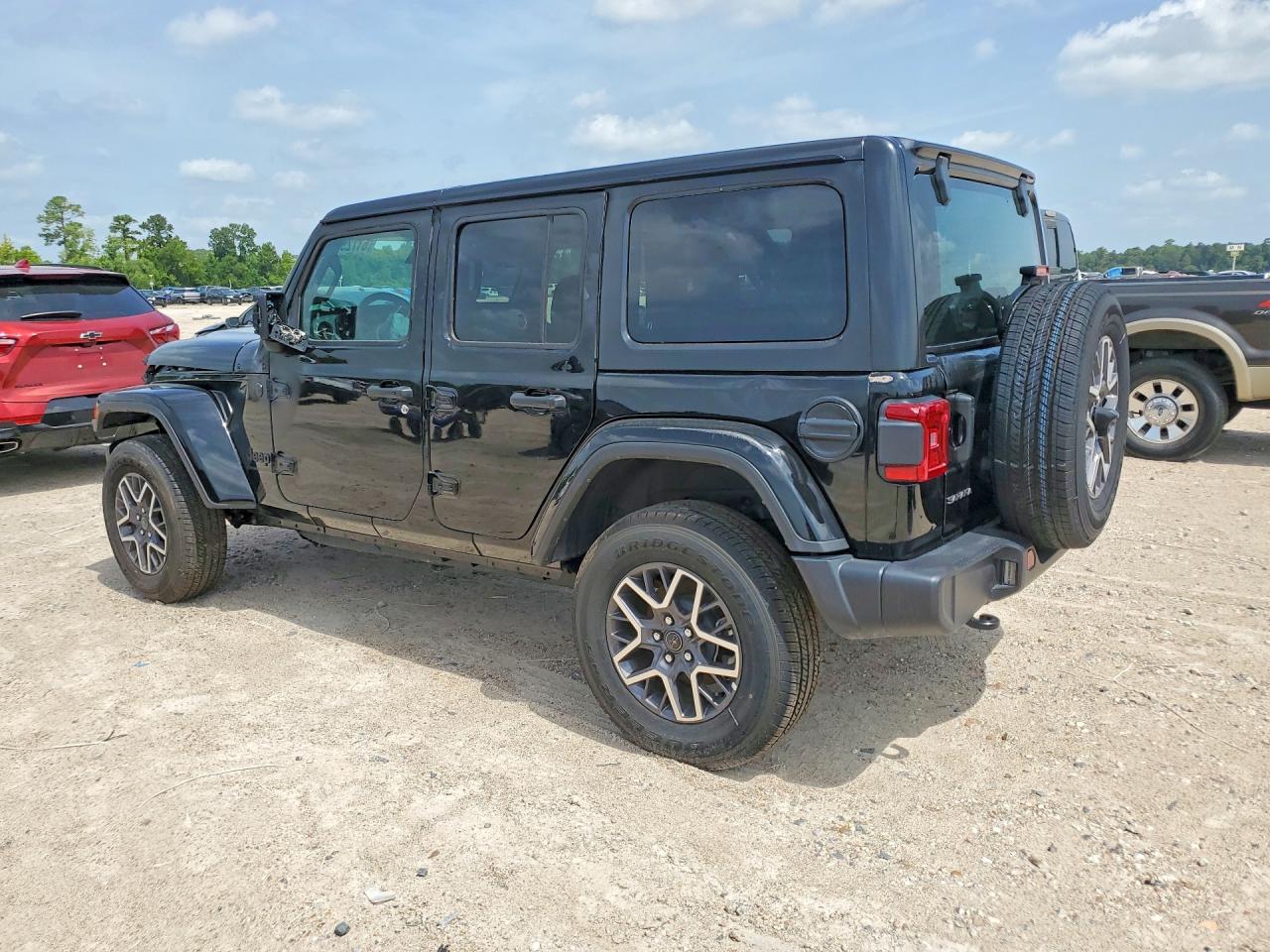 2026 JEEP WRANGLER SAHARA — снимка 2