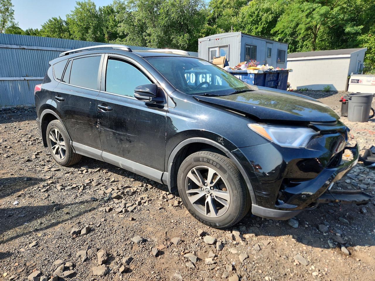 2017 TOYOTA RAV4 XLE — снимка 4