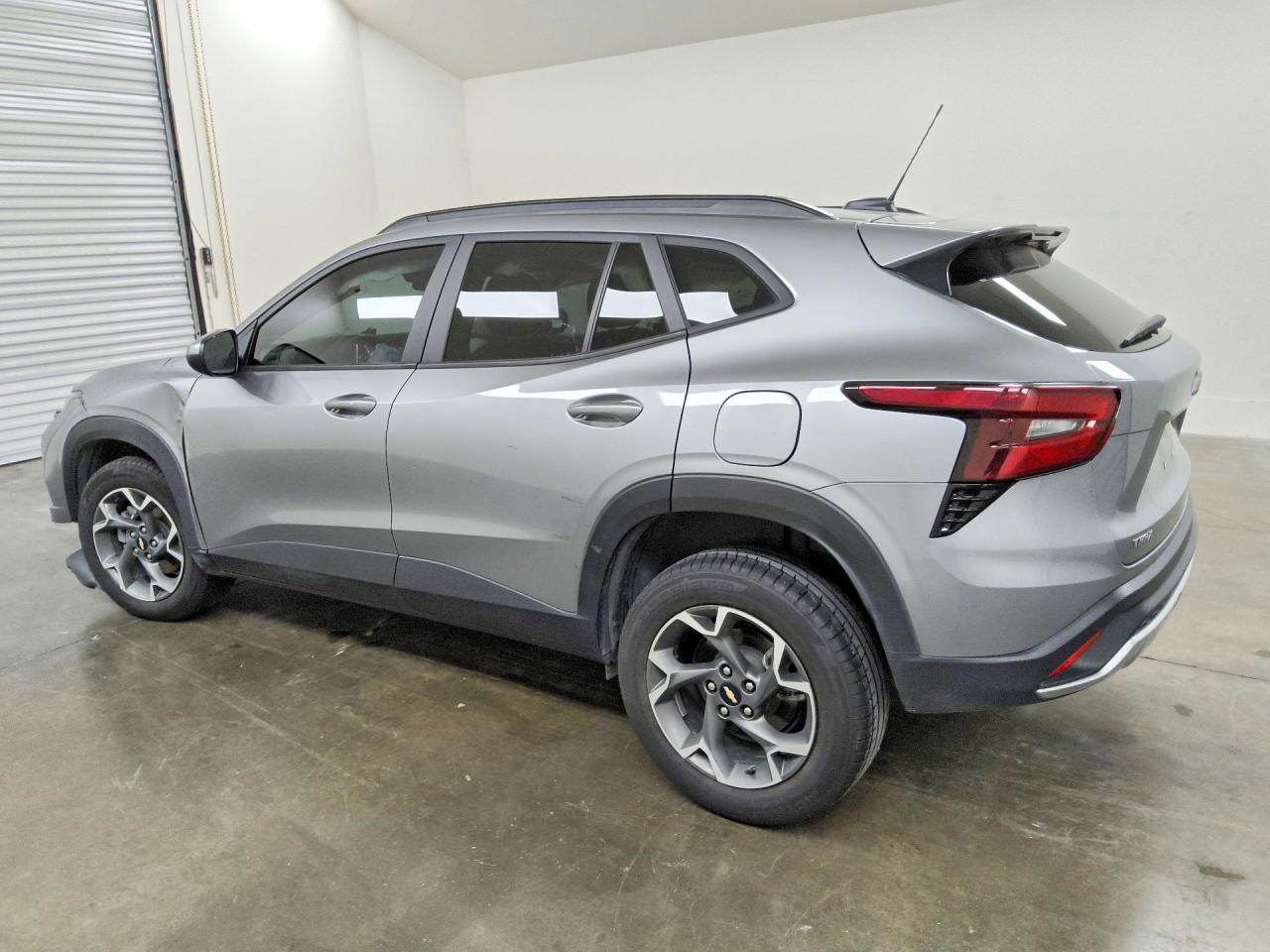2024 CHEVROLET TRAX 1LT — снимка 2