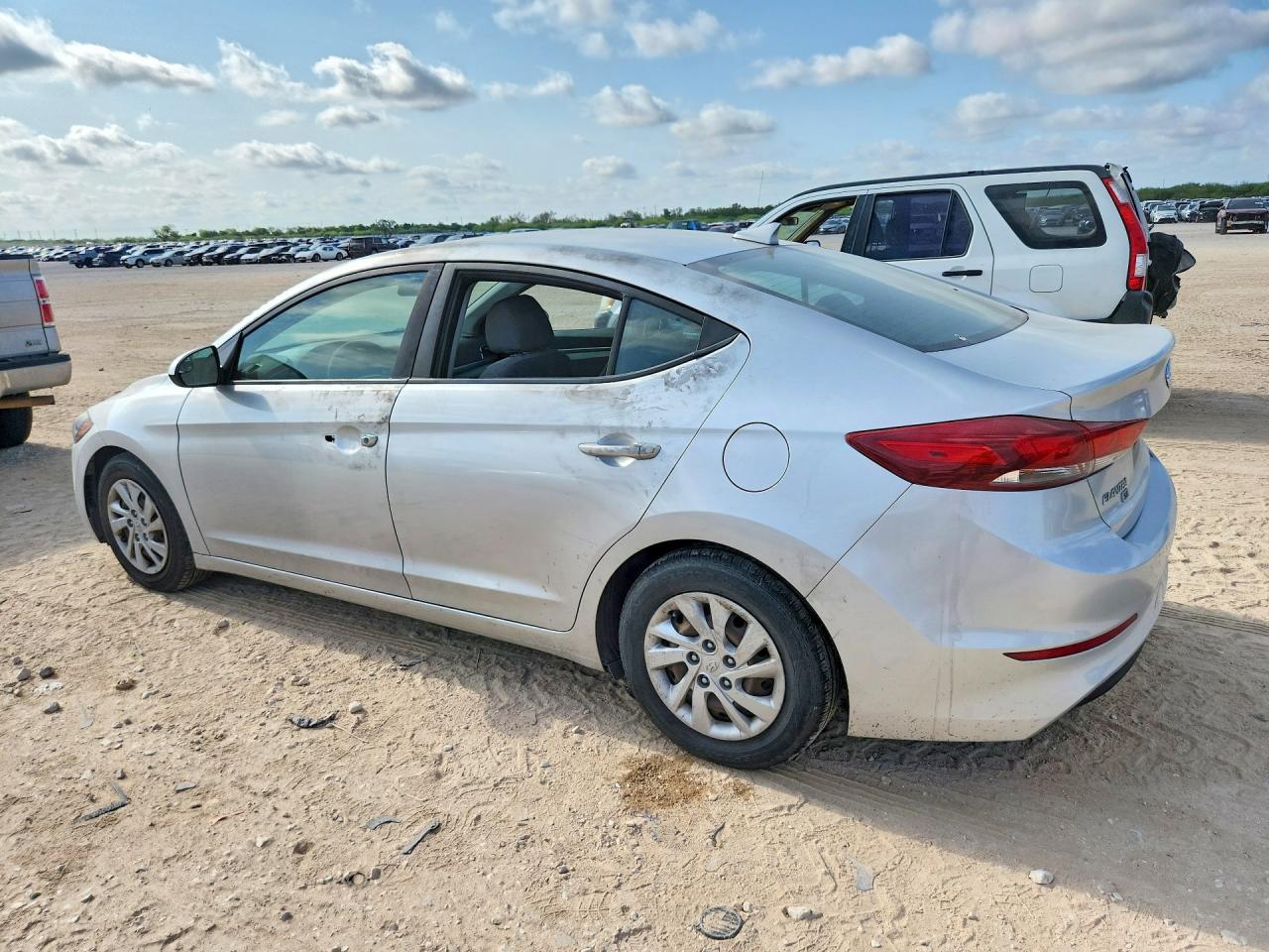 2017 HYUNDAI ELANTRA SE — снимка 2