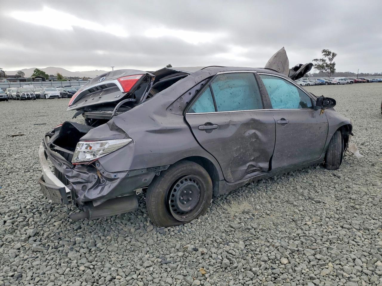 2016 TOYOTA CAMRY LE — снимка 3