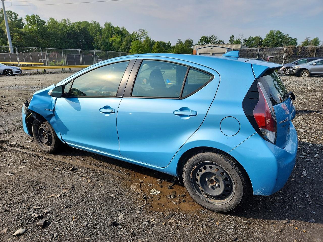 2018 TOYOTA PRIUS C TWO — снимка 2