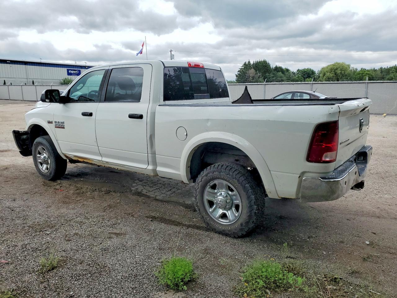 2016 RAM 2500 SLT — снимка 2