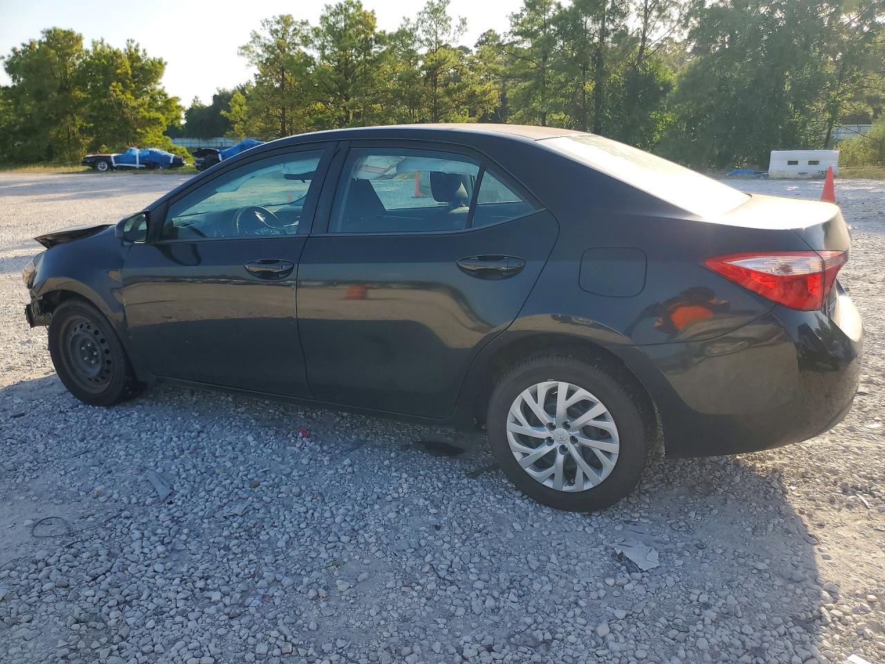 2017 TOYOTA COROLLA LE — снимка 2