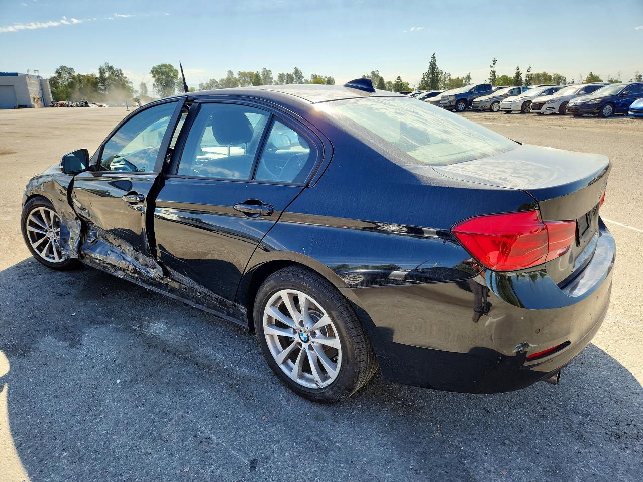 2016 BMW 320 I — снимка 2