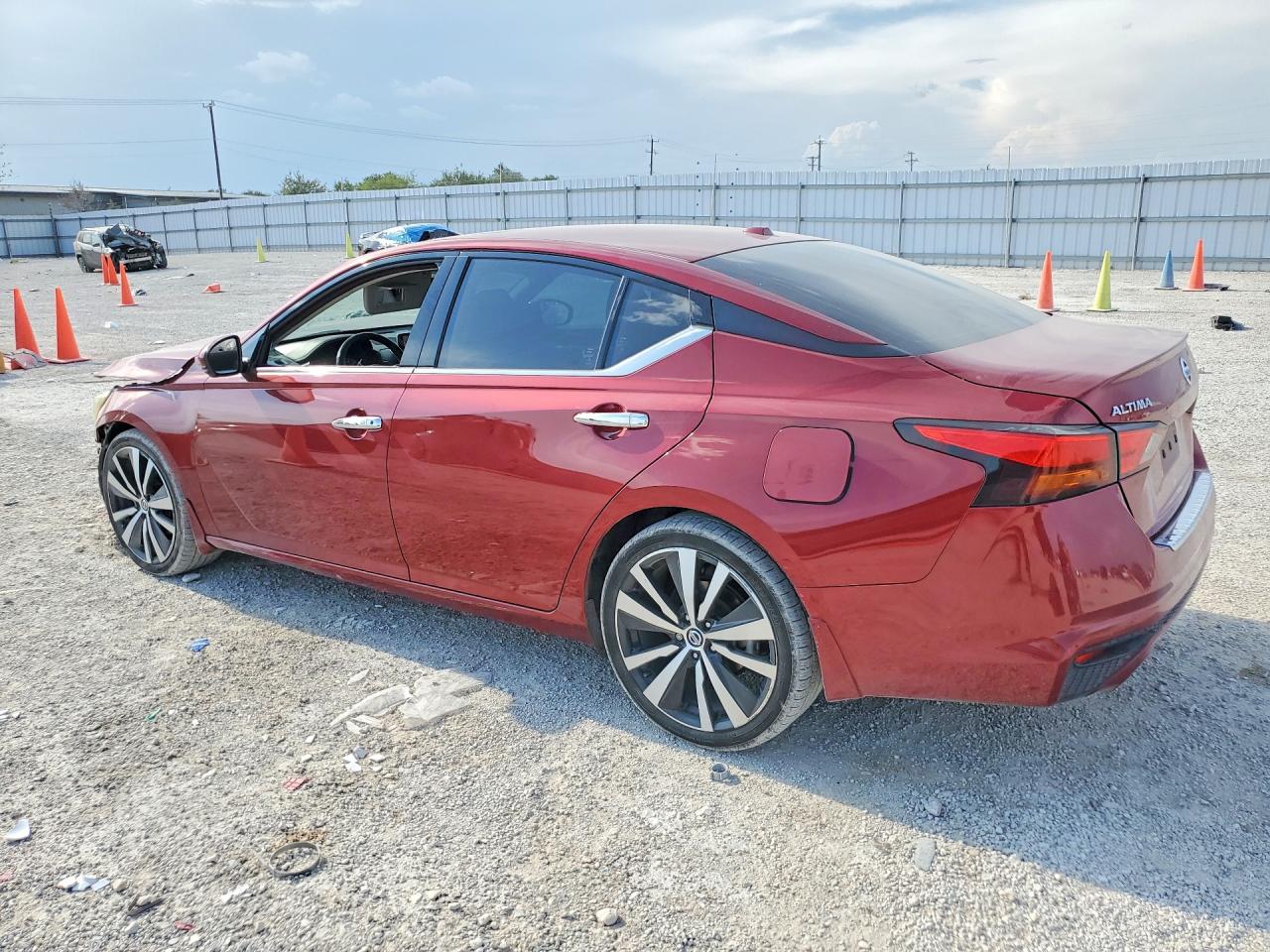 2020 NISSAN ALTIMA PLATINUM — снимка 2