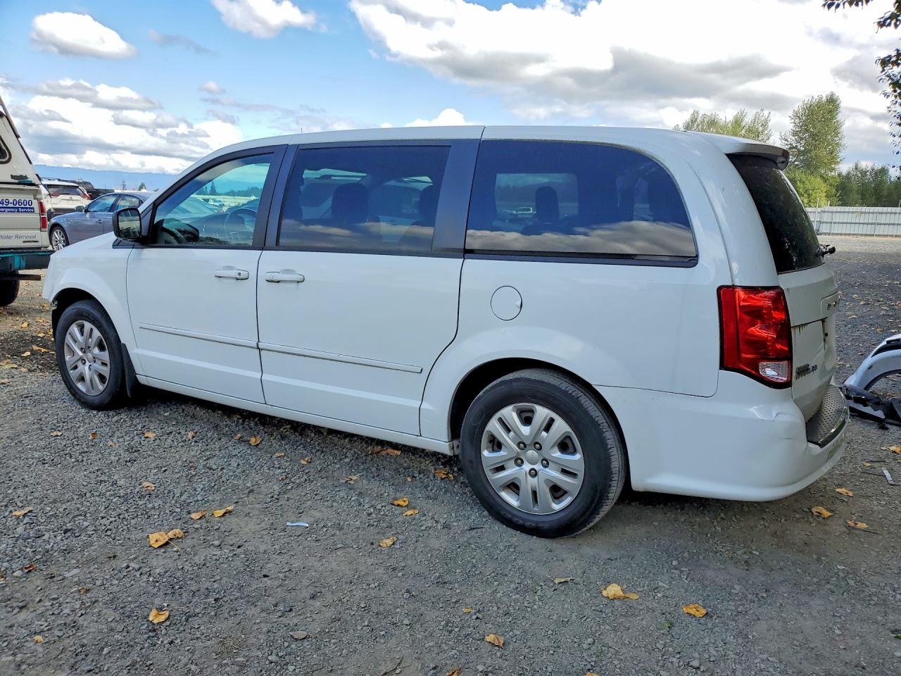 2017 DODGE GRAND CARAVAN SE — снимка 2