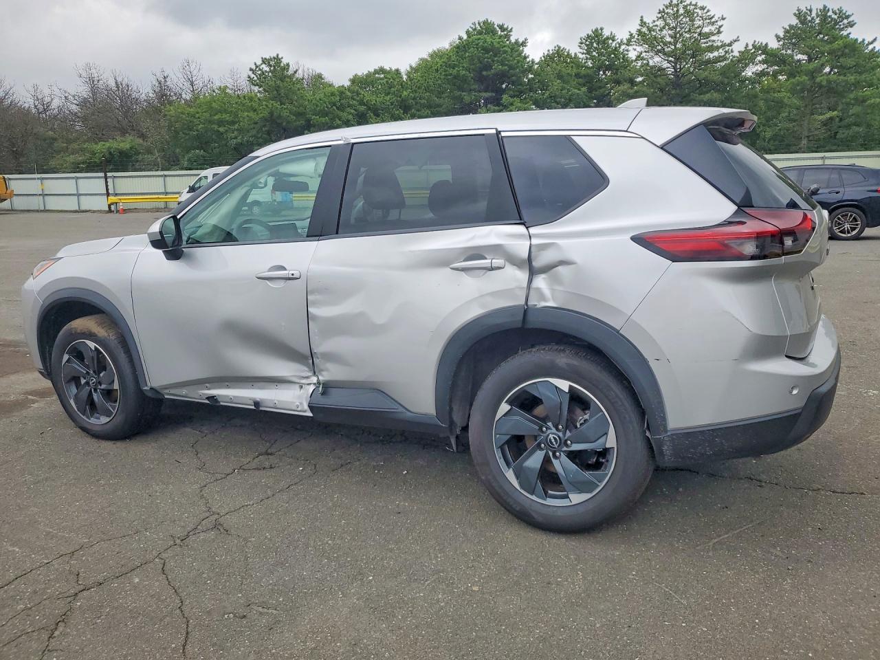 2024 NISSAN ROGUE SV — снимка 2